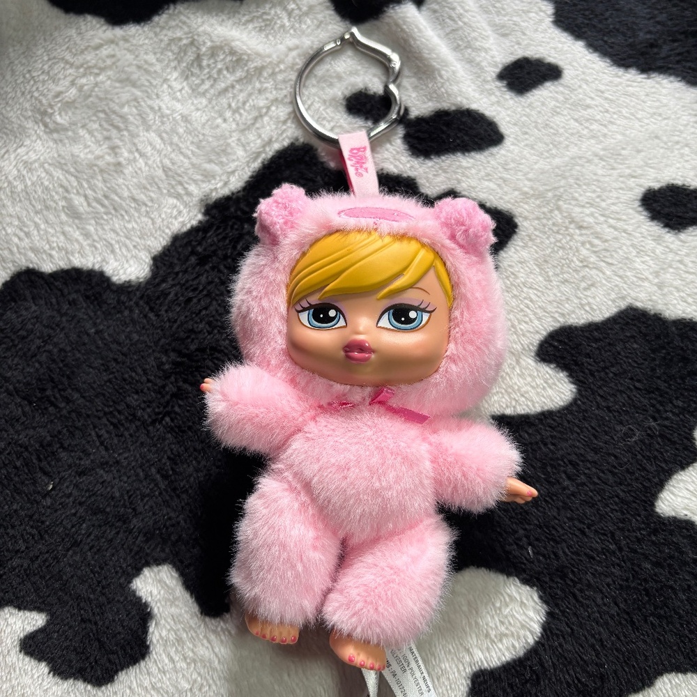 Bratziez Series 1 Plush Keychain Bag Charm — Chloe (Opened)